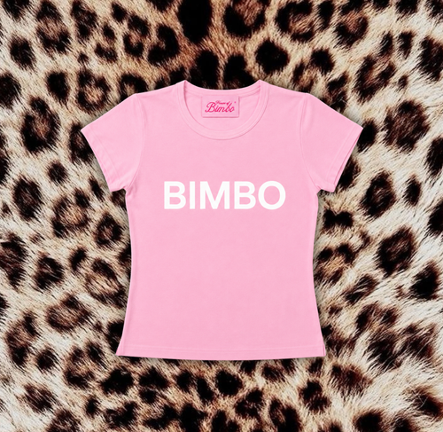 Pink baby tee perfect for the Y2K 200s look